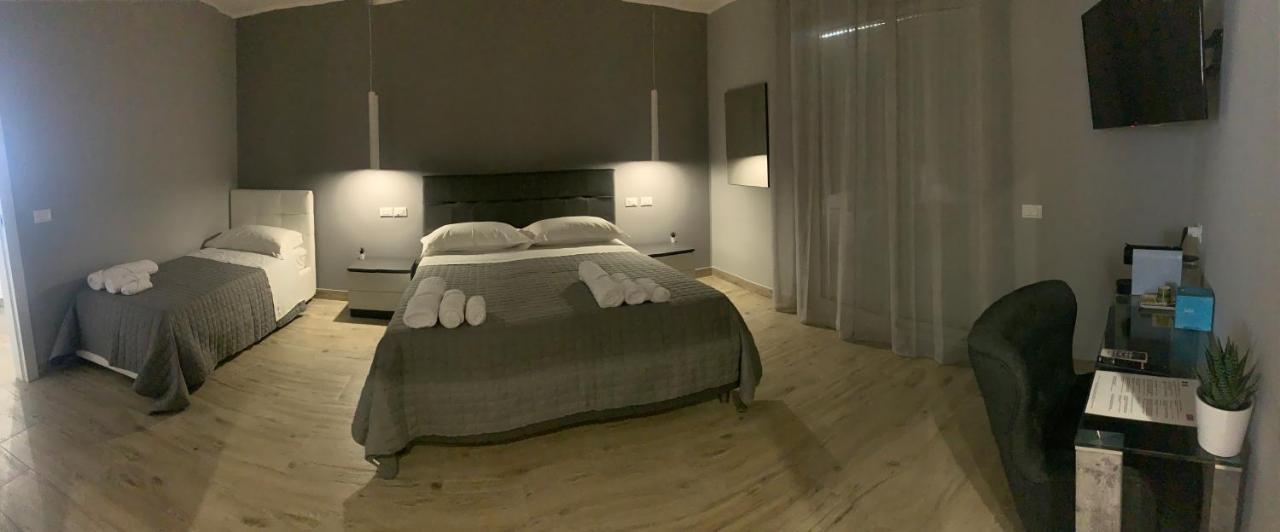 Aqua B&B - Rooms And Apartments มิลาซโซ ภายนอก รูปภาพ