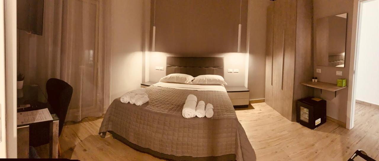 Aqua B&B - Rooms And Apartments มิลาซโซ ภายนอก รูปภาพ